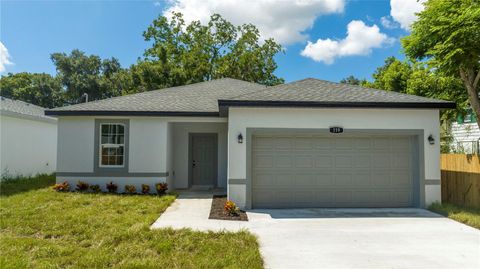 A home in DAVENPORT