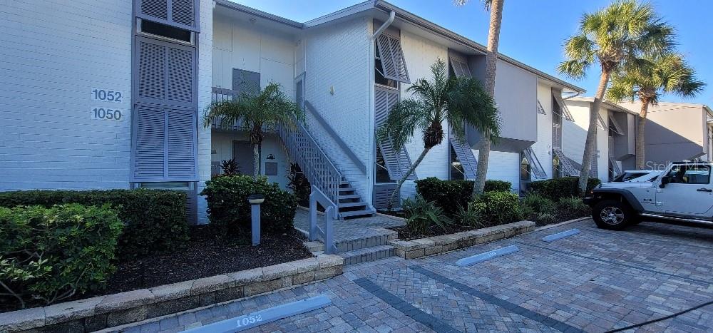 1046 W PEPPERTREE LANE 115B