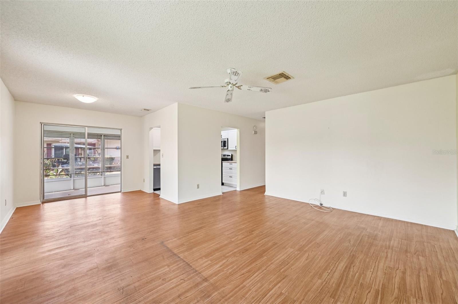 1908 CANTERBURY LANE 25