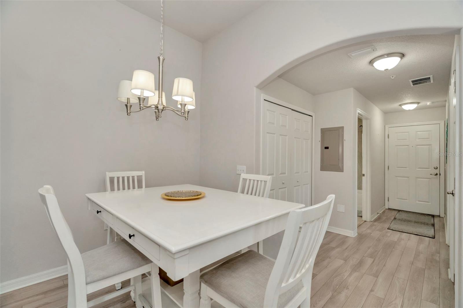 REGENCY PALMS CONDOS BLDG 6 - Residential Lease