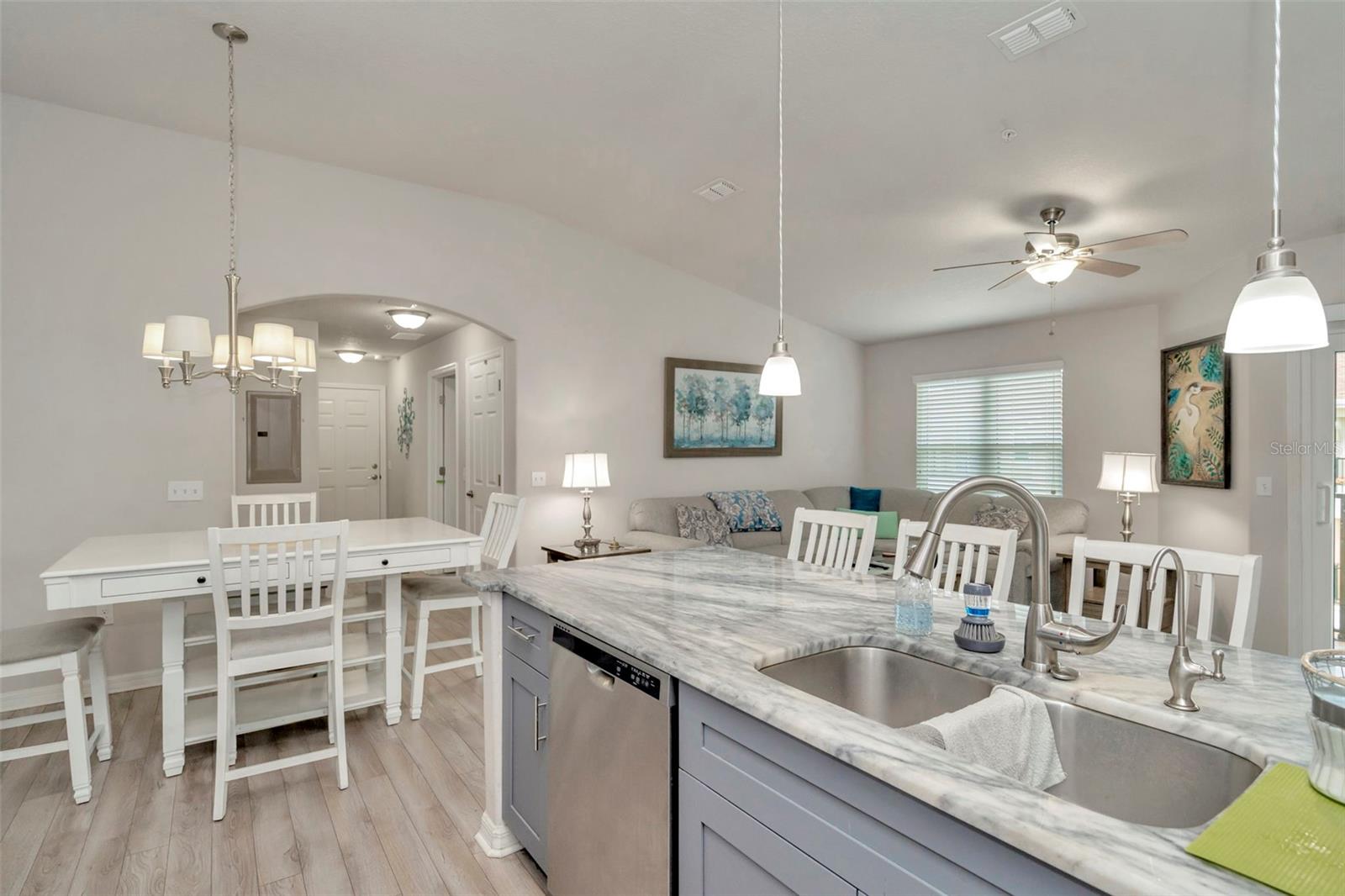 REGENCY PALMS CONDOS BLDG 6 - Residential Lease