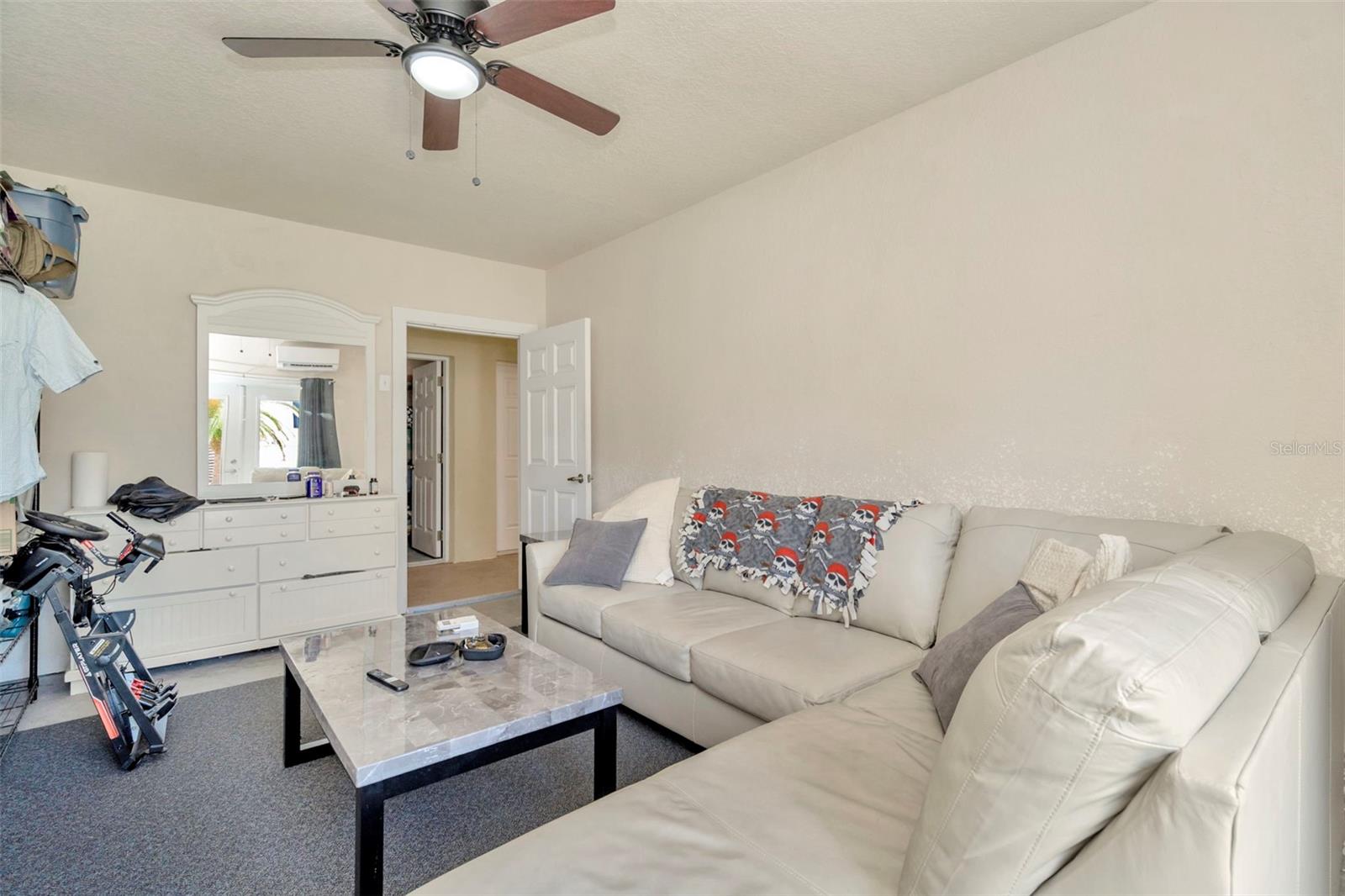 REGENCY PALMS CONDOS BLDG 6 - Residential Lease