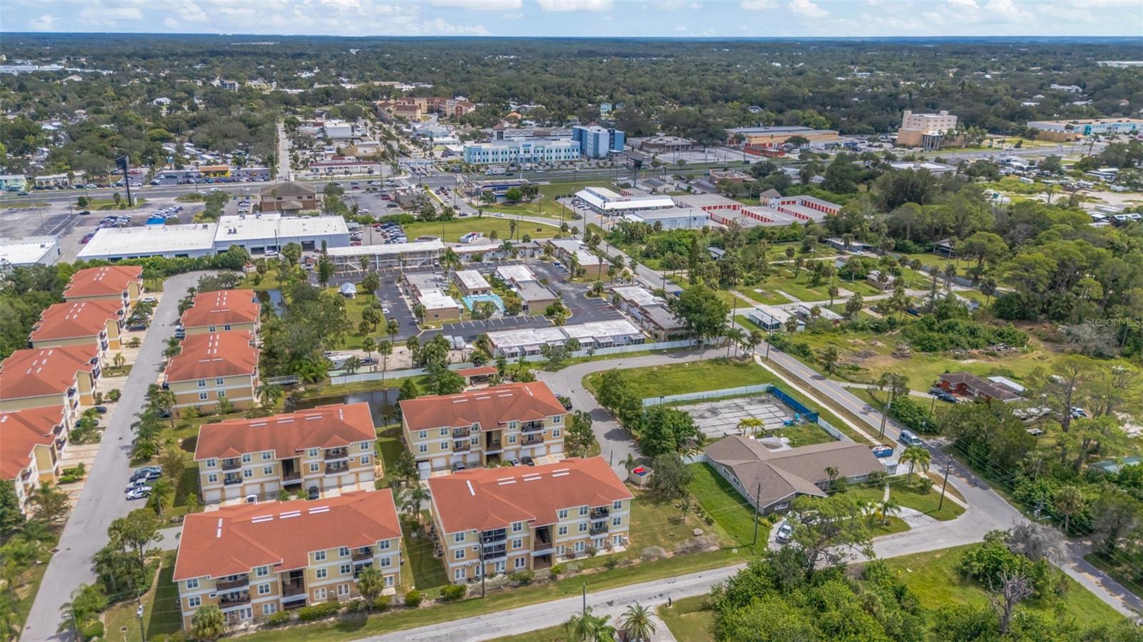 REGENCY PALMS CONDOS BLDG 6 - Residential Lease