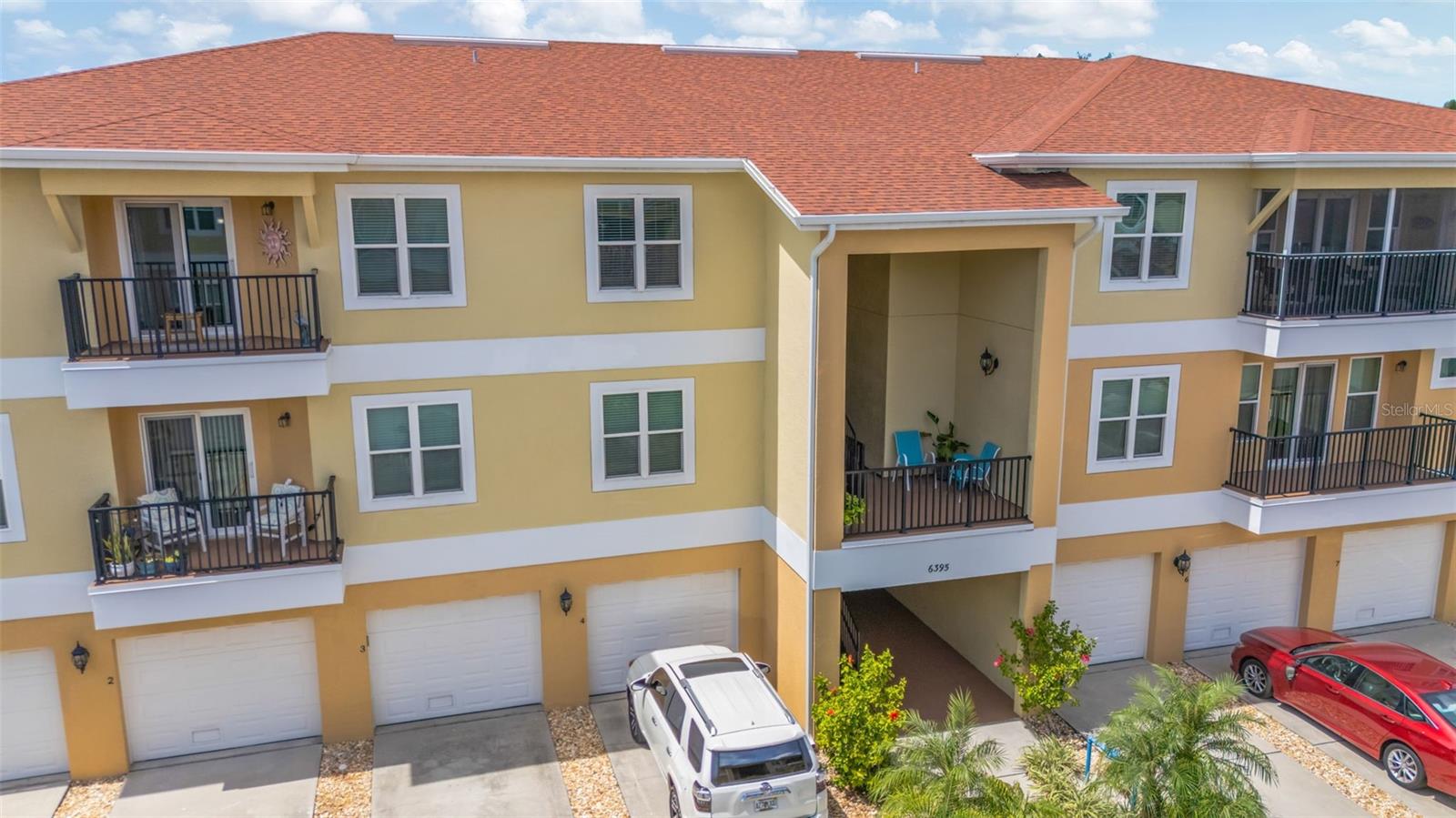 REGENCY PALMS CONDOS BLDG 6 - Residential Lease