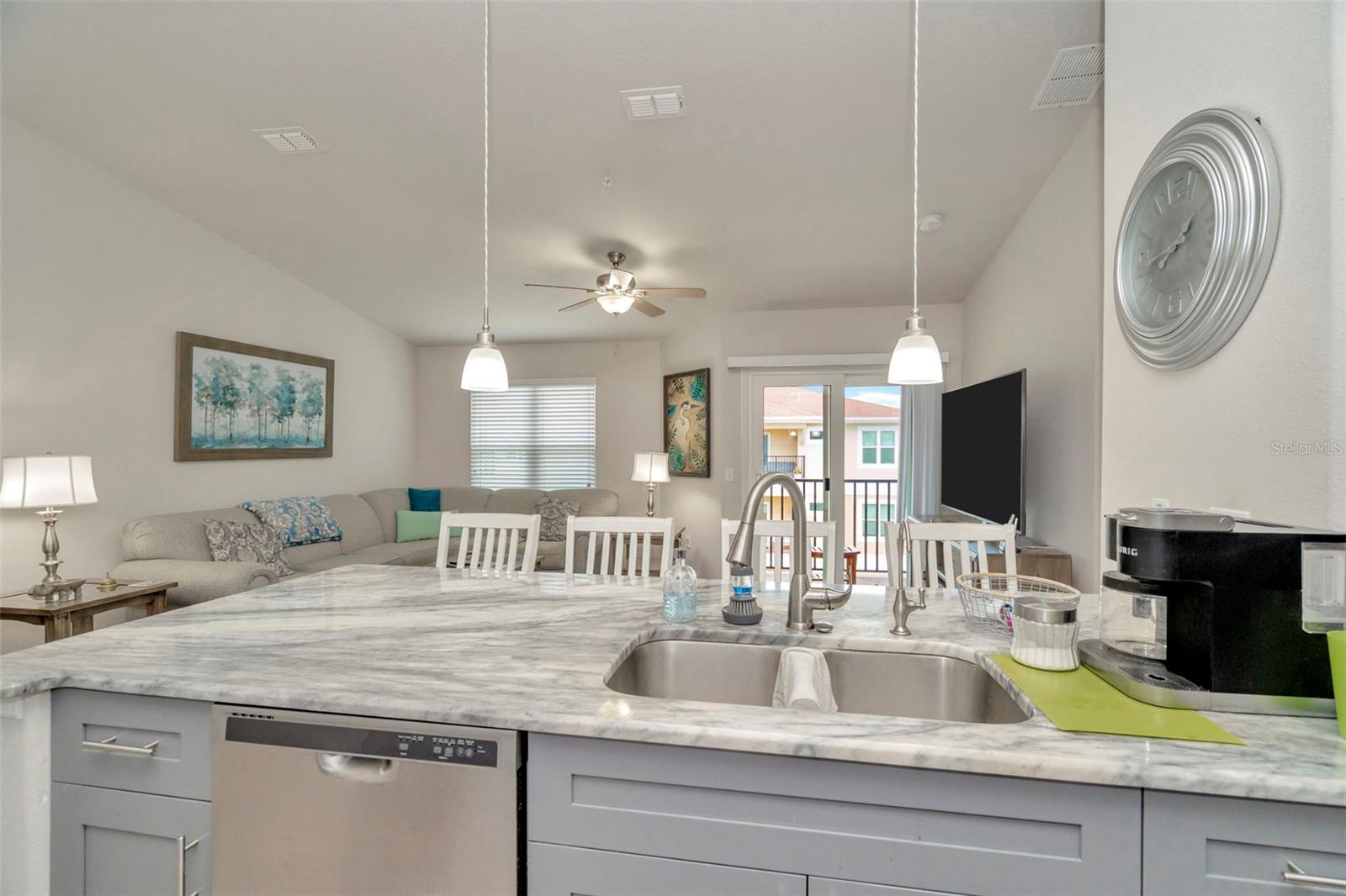 REGENCY PALMS CONDOS BLDG 6 - Residential Lease