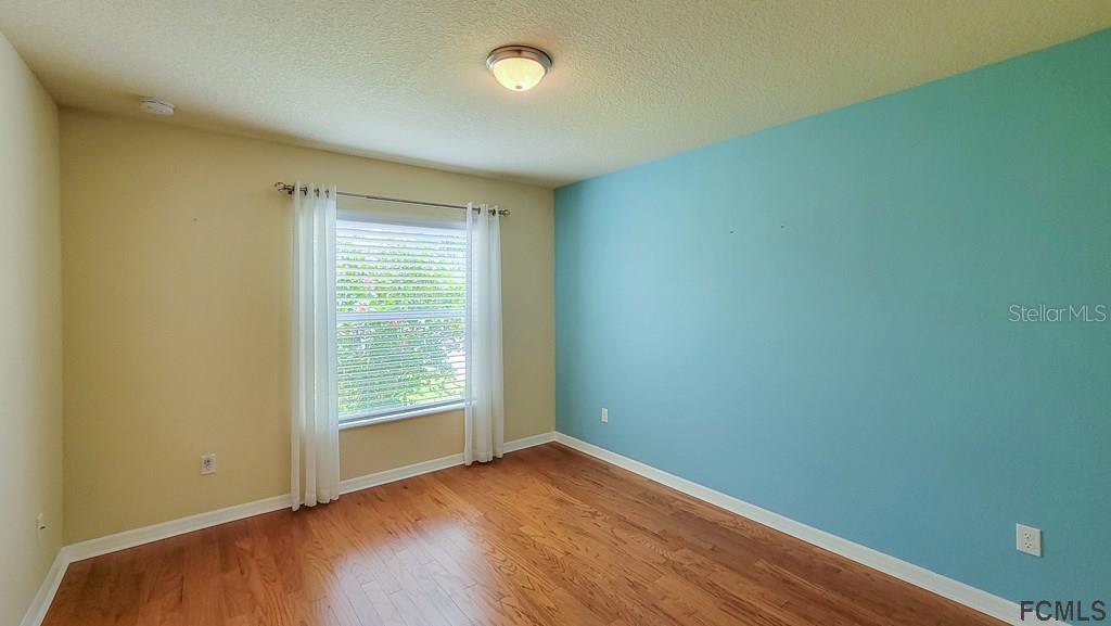 HIDDEN LAKES - Residential Lease