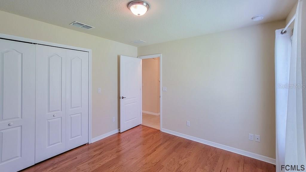 HIDDEN LAKES - Residential Lease