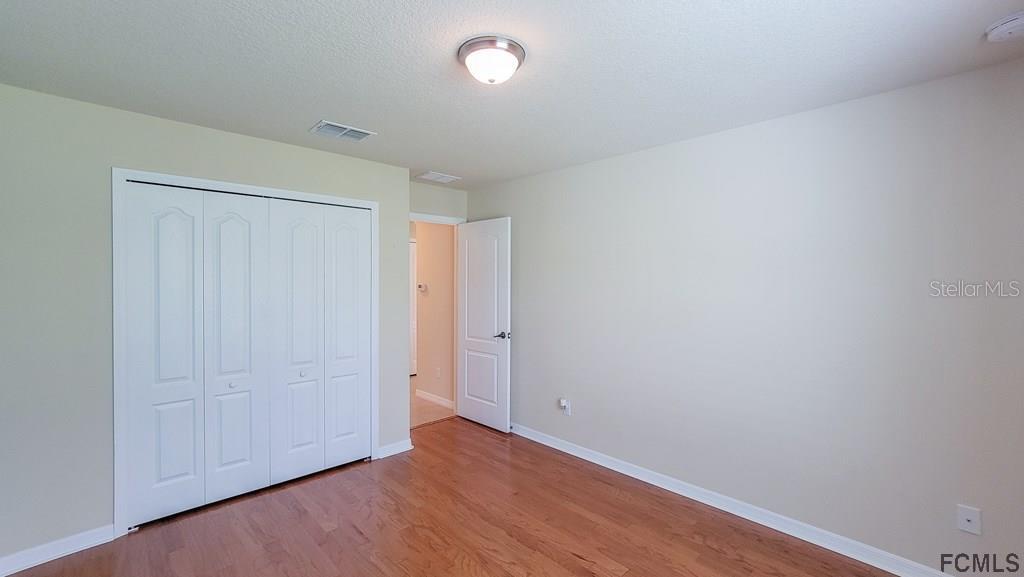 HIDDEN LAKES - Residential Lease