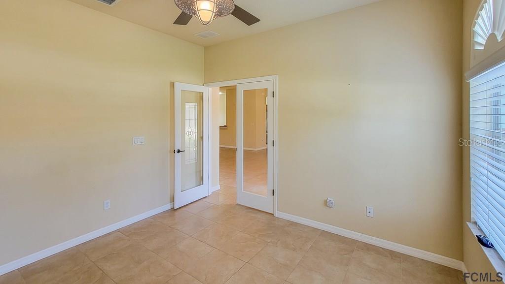 HIDDEN LAKES - Residential Lease