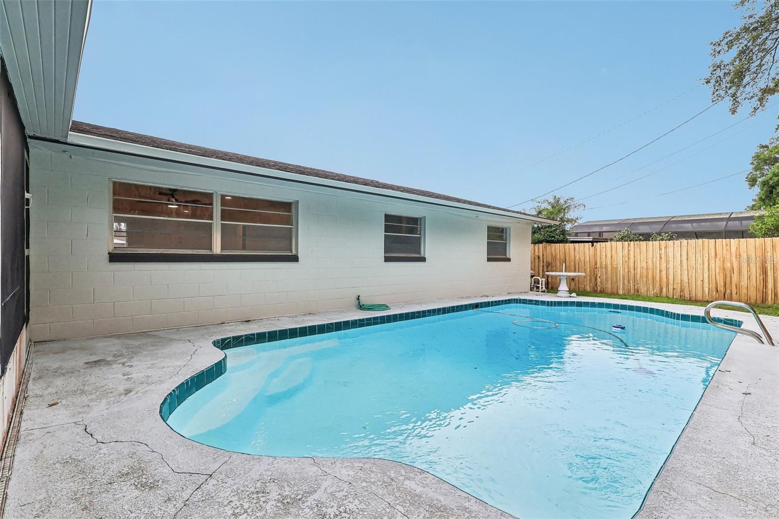 2713 YUCCA STREET