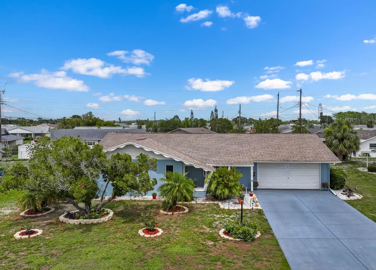 1205 DESERT HILLS DRIVE