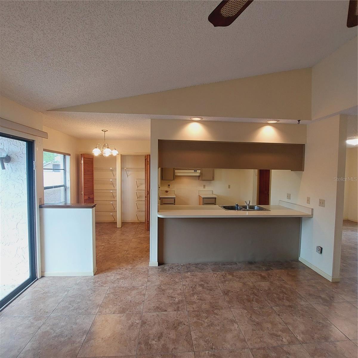 COUNTRY AIRE PH ONE - Residential