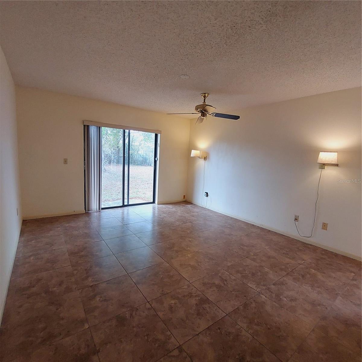 COUNTRY AIRE PH ONE - Residential