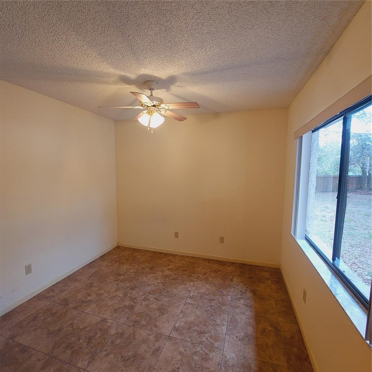 COUNTRY AIRE PH ONE - Residential