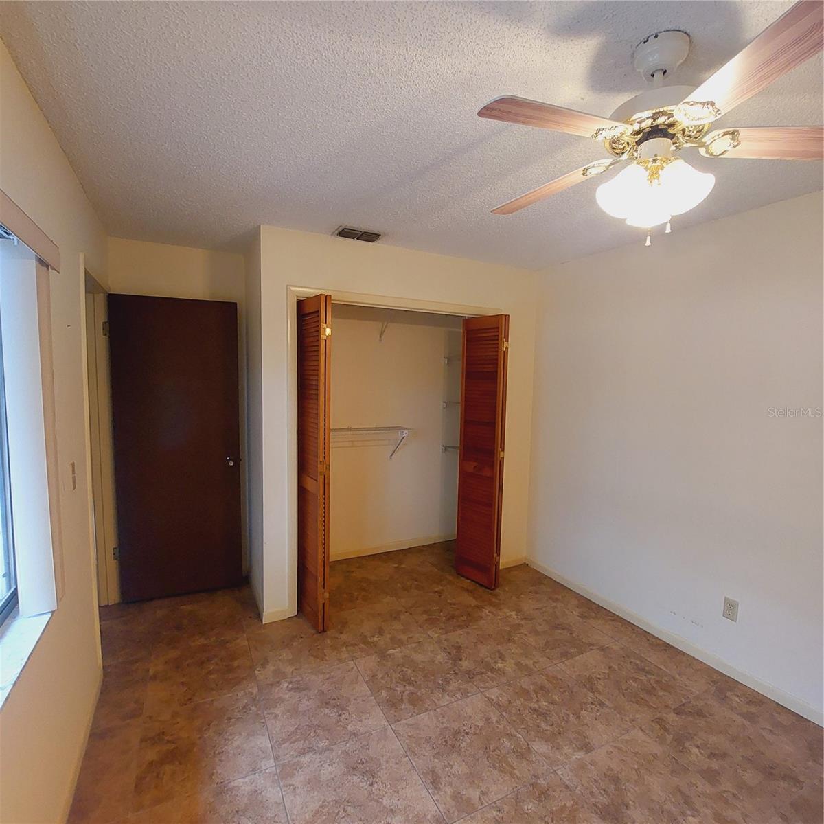 COUNTRY AIRE PH ONE - Residential