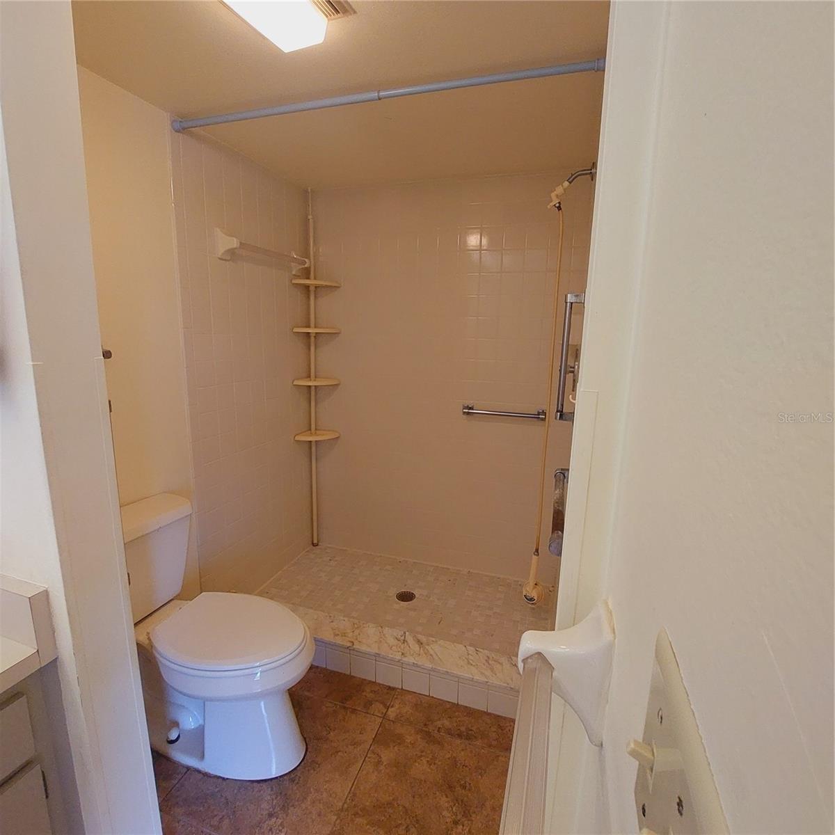 COUNTRY AIRE PH ONE - Residential