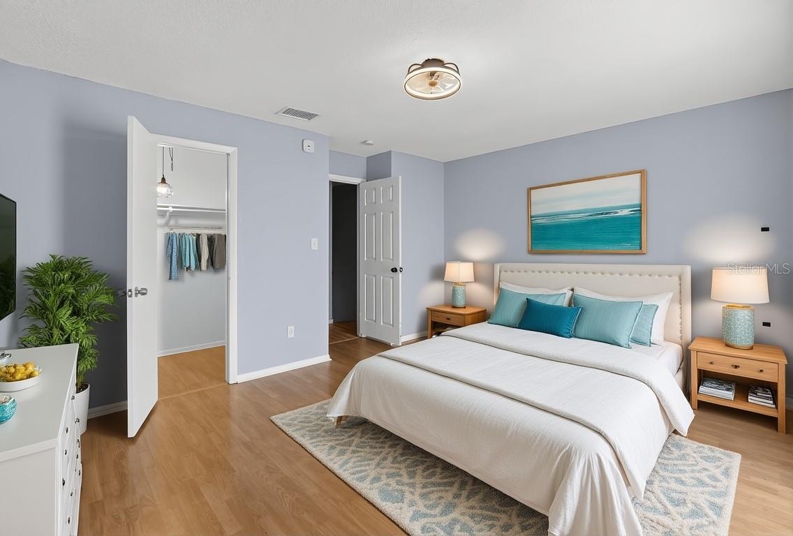 THE GREENS OF TOWNN COUNTRY - Residential