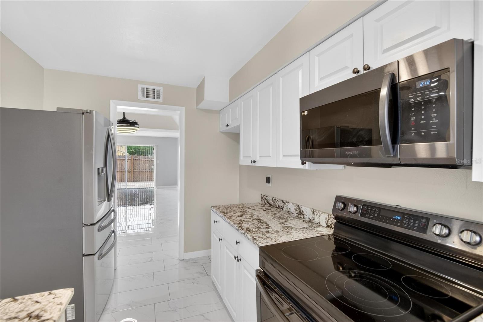 THE GREENS OF TOWNN COUNTRY - Residential