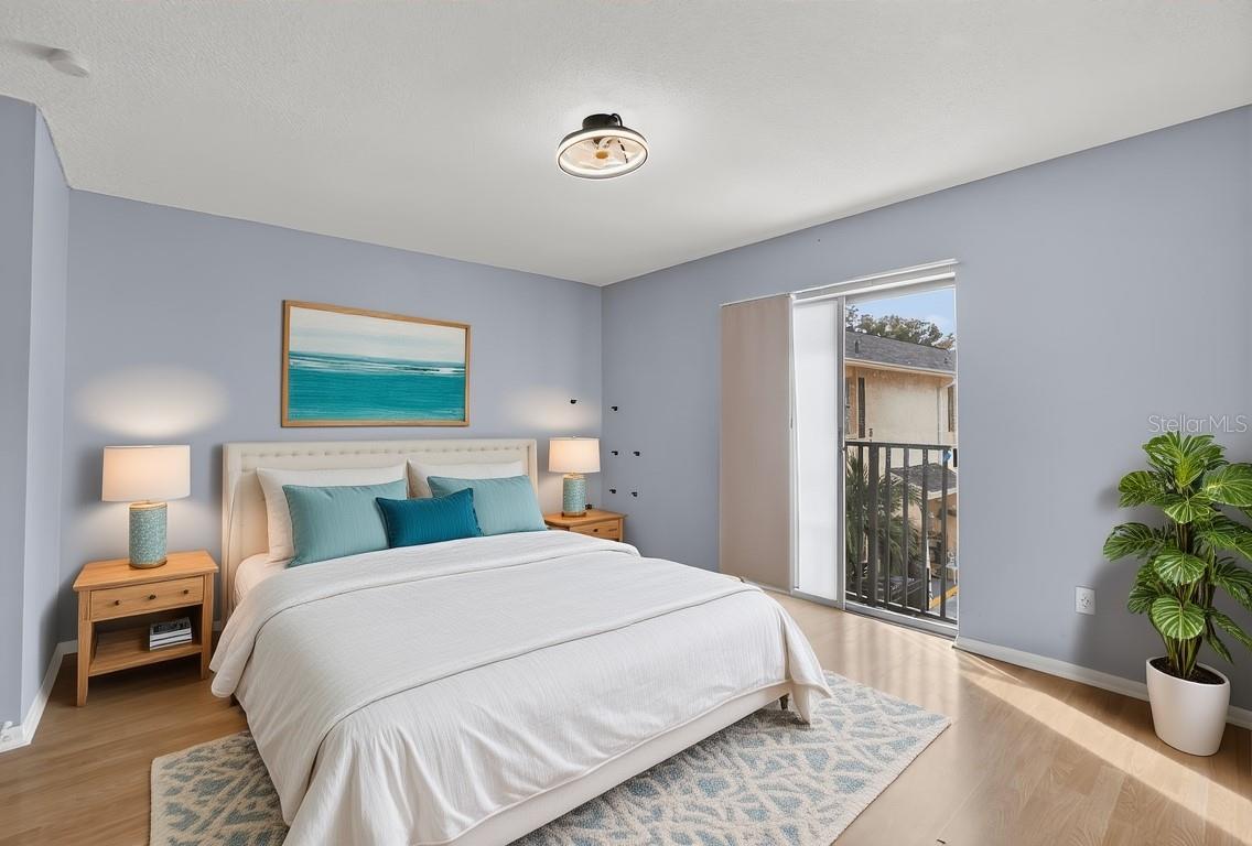 THE GREENS OF TOWNN COUNTRY - Residential