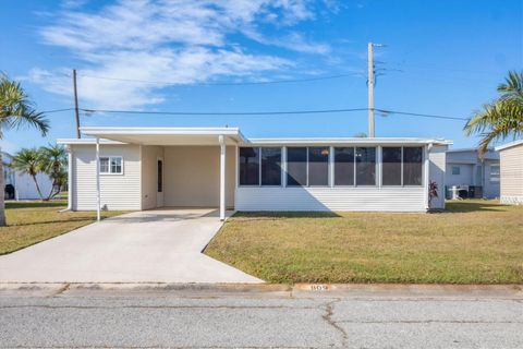 A home in ELLENTON