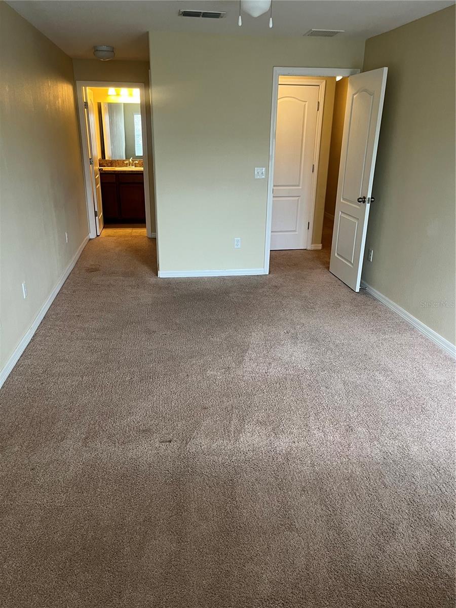 AMBERLEE TWNHMS - Residential