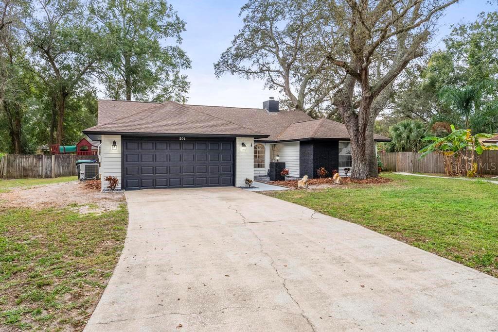 SILVER ROSE PH 02 - Residential