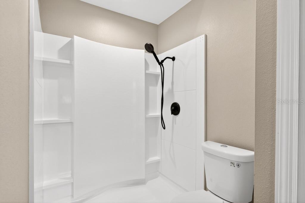 SILVER ROSE PH 02 - Residential