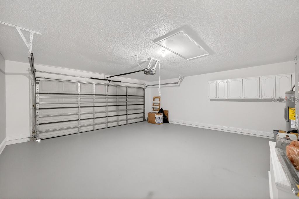 SILVER ROSE PH 02 - Residential