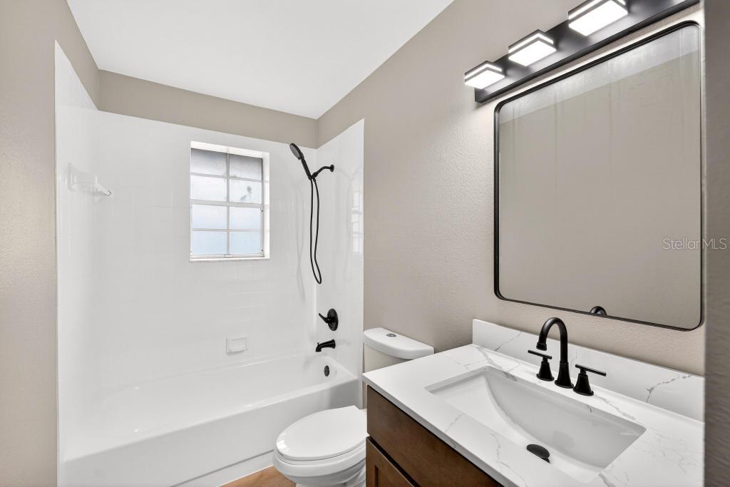 SILVER ROSE PH 02 - Residential