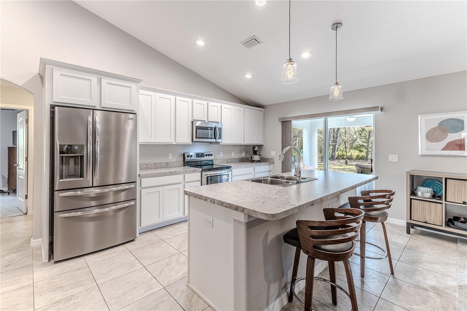 ROYAL HIGHLANDS - Residential