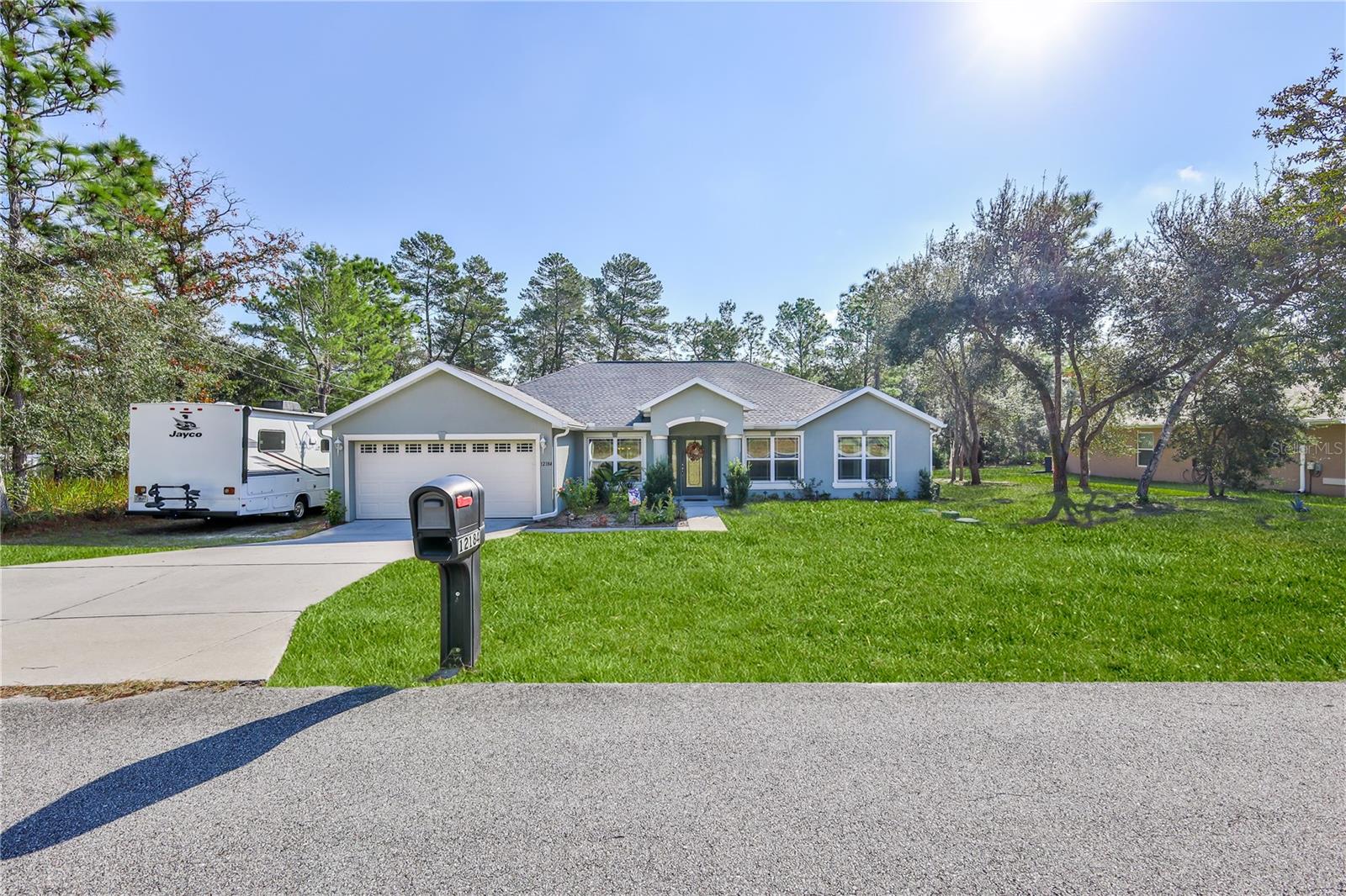 ROYAL HIGHLANDS - Residential