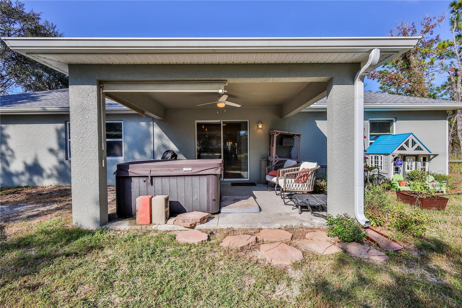 ROYAL HIGHLANDS - Residential