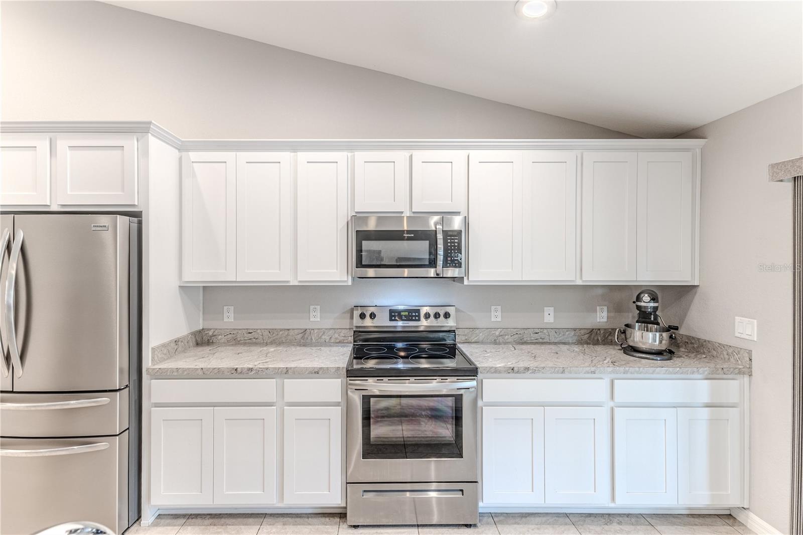 ROYAL HIGHLANDS - Residential