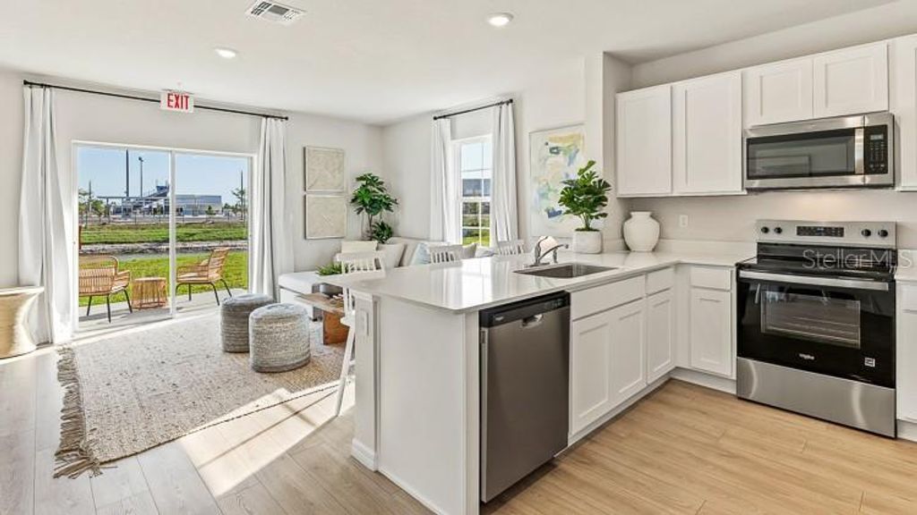 Photo of 4029 Gold Dust Lane, Sarasota, FL 34243 (MLS # A4692653)
