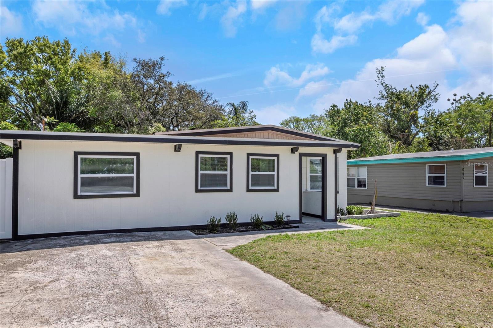 1076 PHILIPPE PARKWAY
