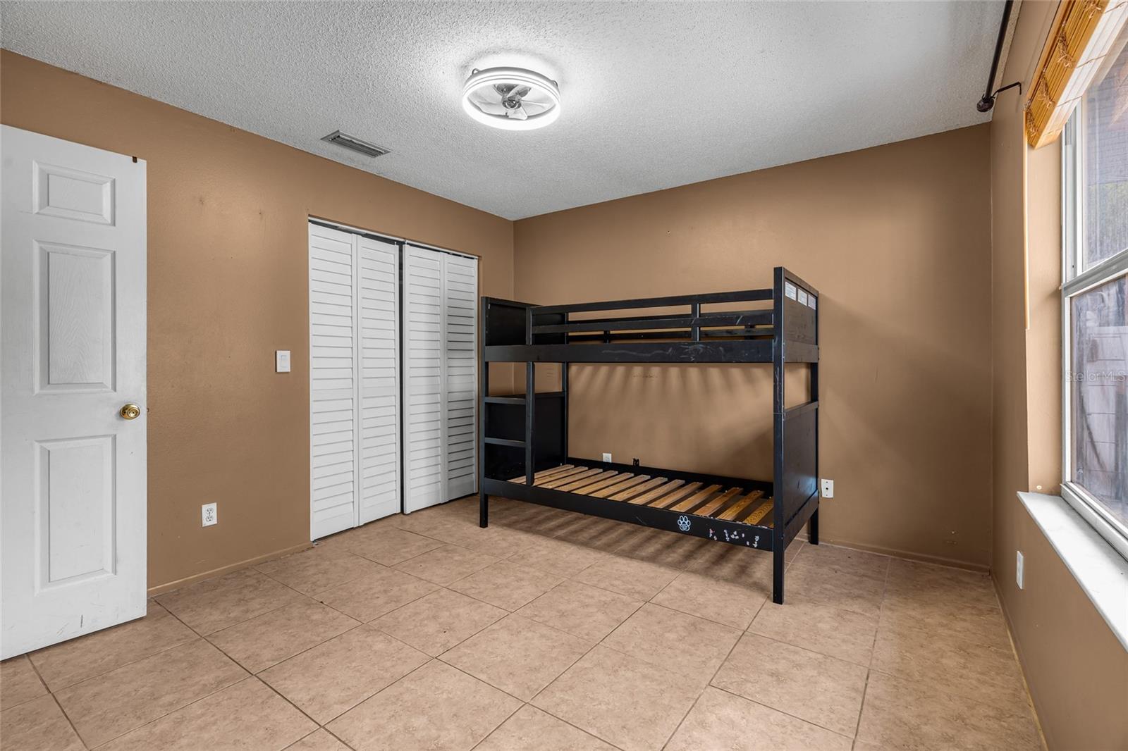 SUNNYBROOK - Residential