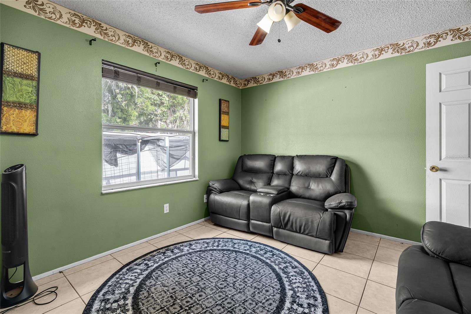 SUNNYBROOK - Residential