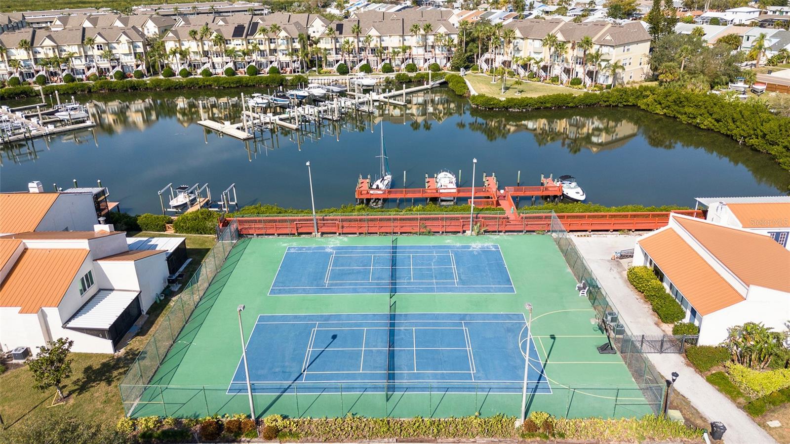 SPINNAKER COVE PH I SEC C BLD - Residential