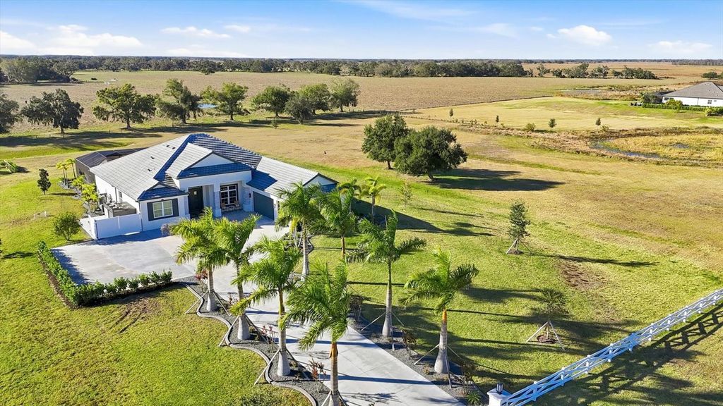 Photo of 3571 Recurve Circle, Sarasota, FL 34240 (MLS # A4679164)