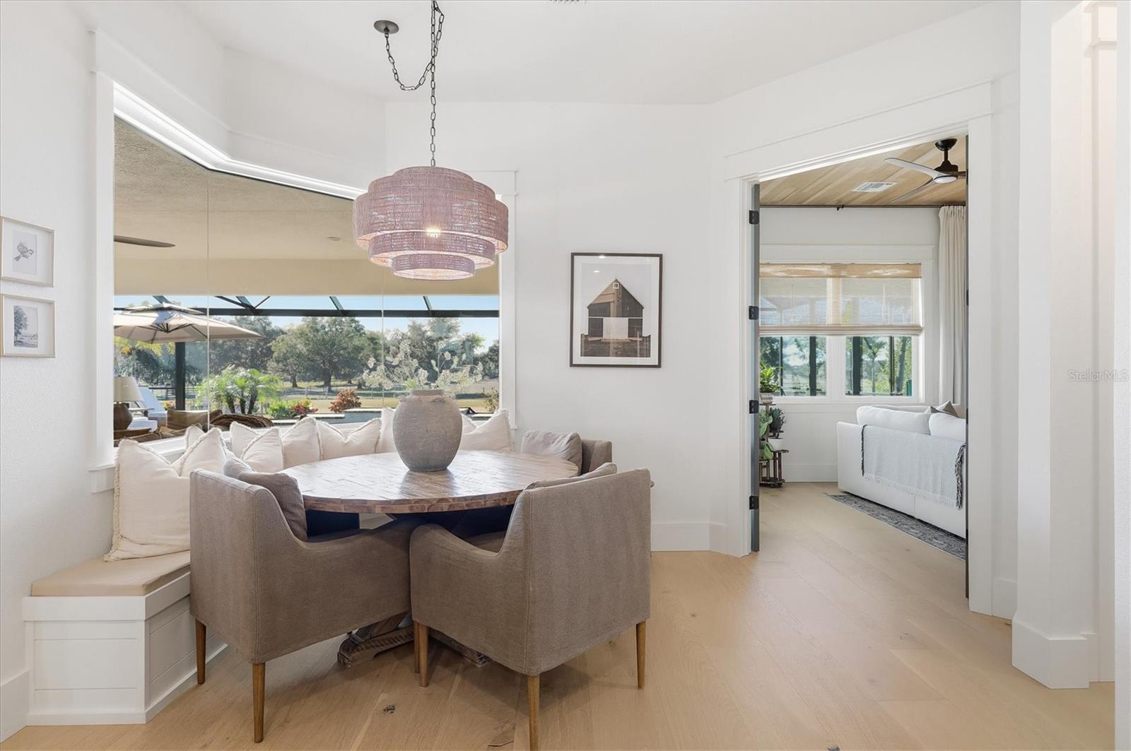 HAMPTON LAKES - Residential