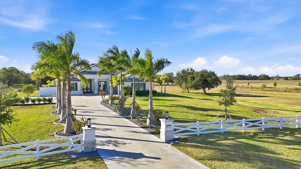 Photo of 3571 Recurve Circle, Sarasota, FL 34240 (MLS # A4679164)