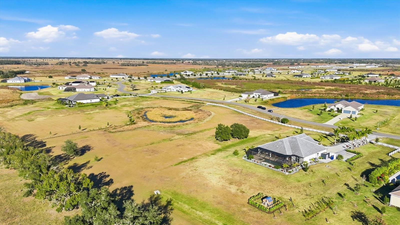 HAMPTON LAKES - Residential