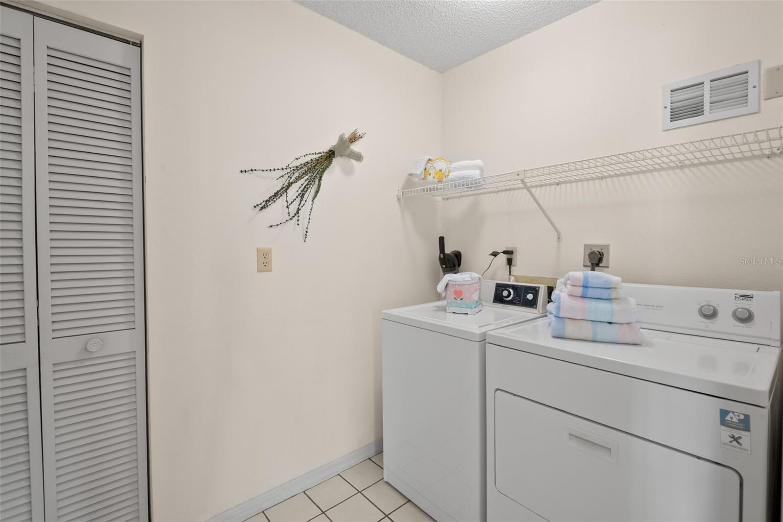 EL PASADO A CONDO - Residential