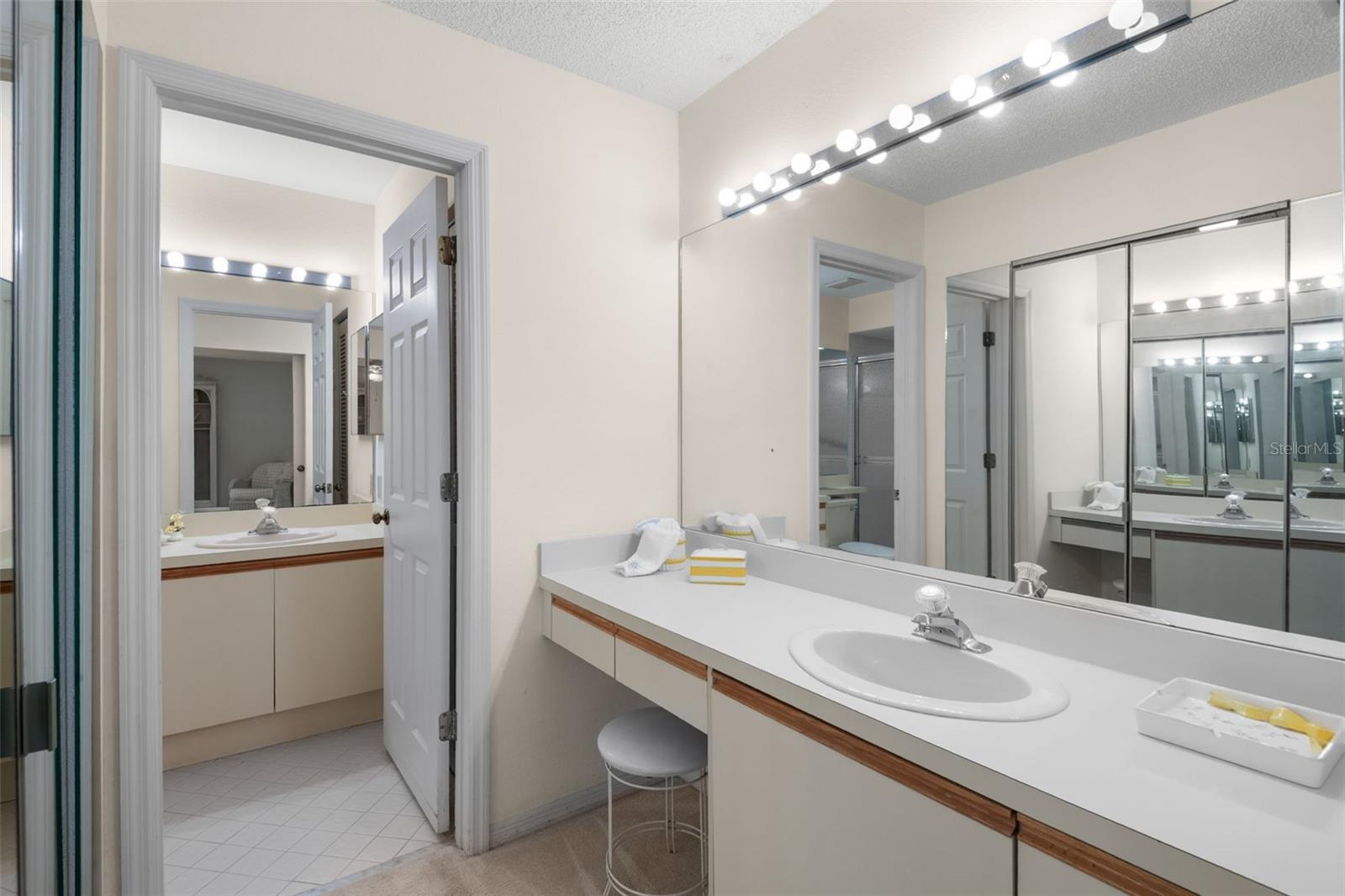 EL PASADO A CONDO - Residential