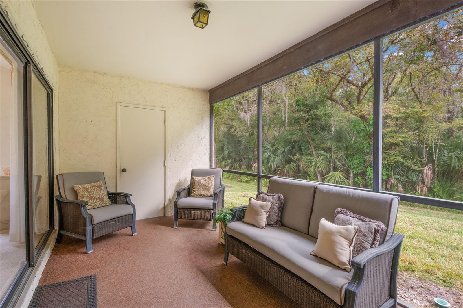 EL PASADO A CONDO - Residential