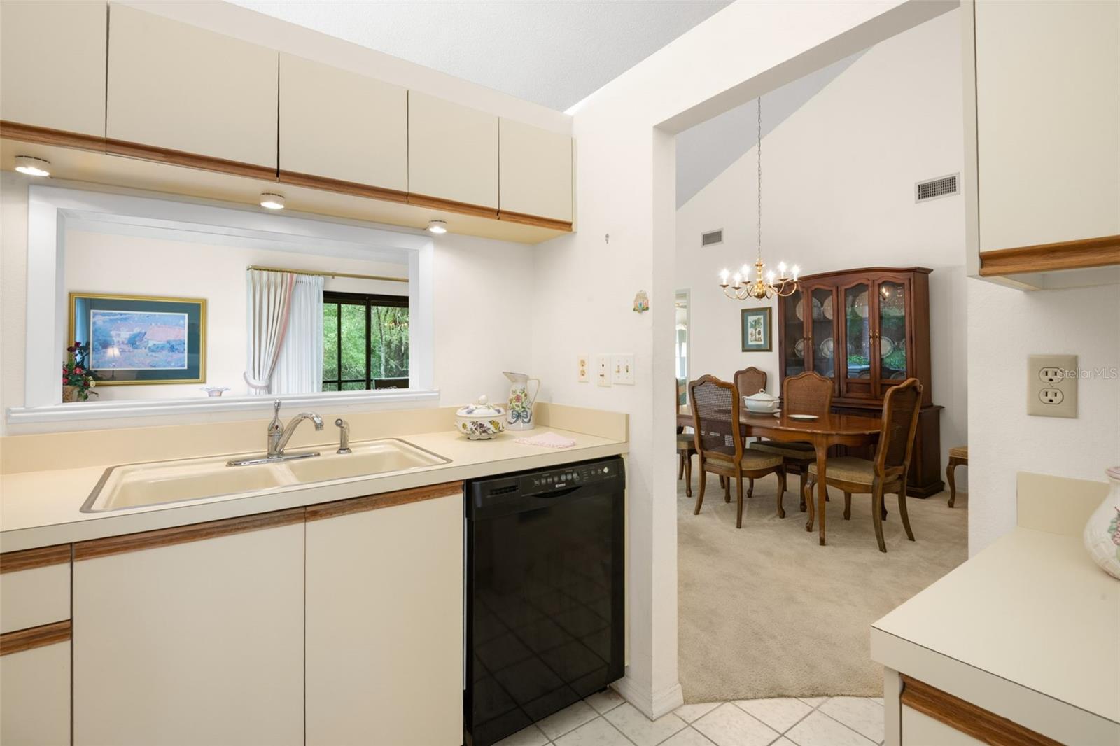 EL PASADO A CONDO - Residential