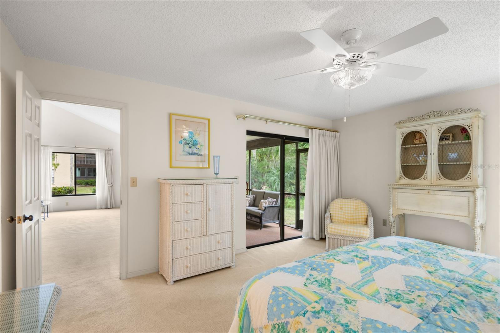 EL PASADO A CONDO - Residential