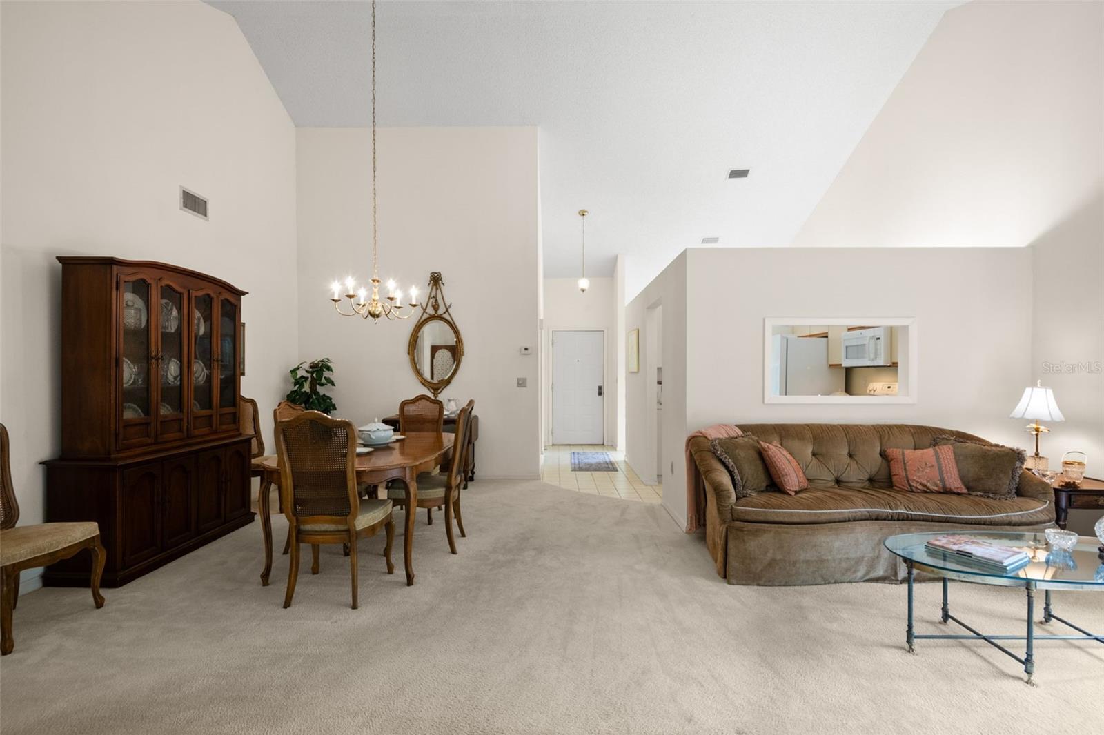 EL PASADO A CONDO - Residential