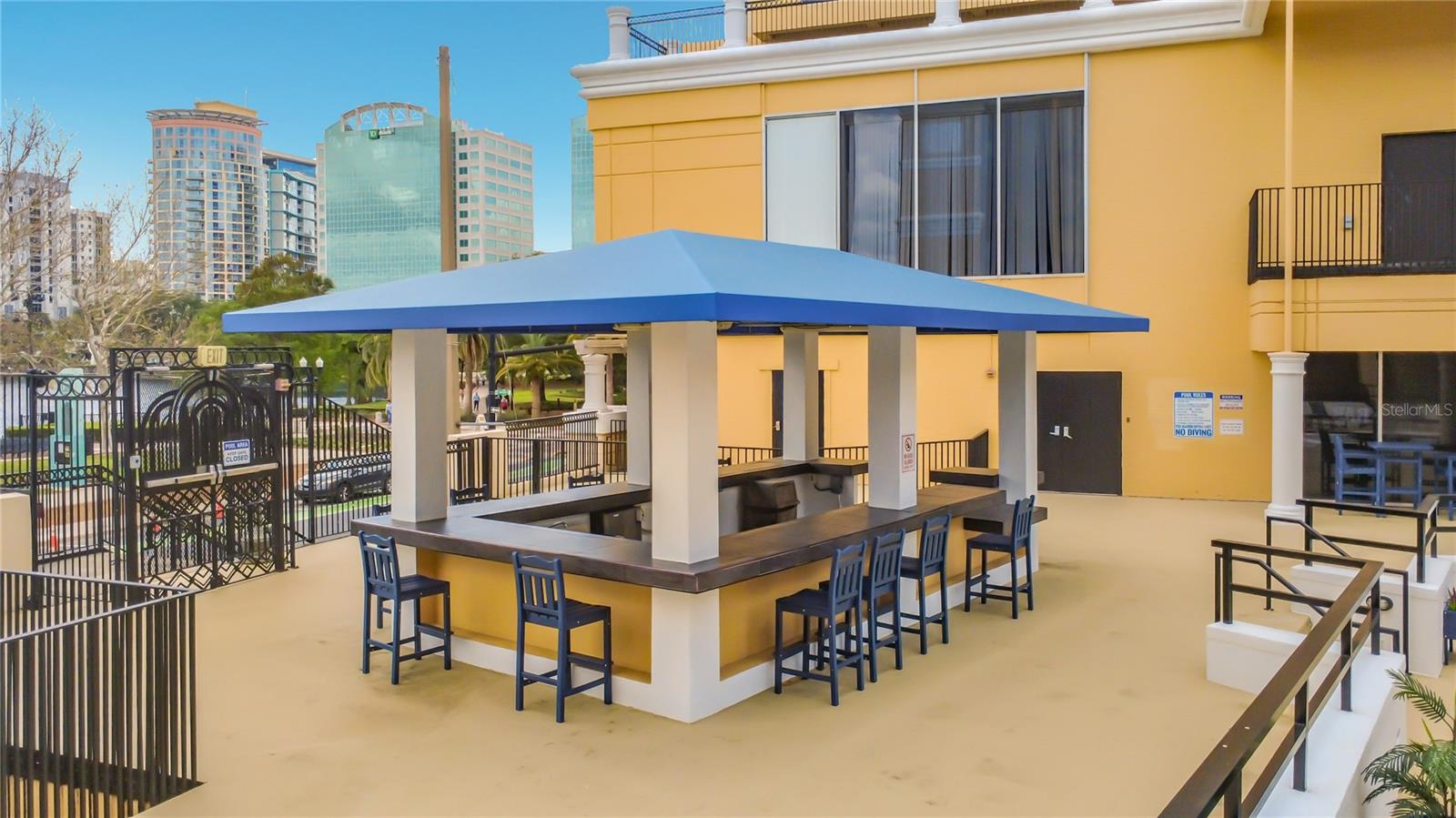 METROPOLITAN/LK EOLA - Residential