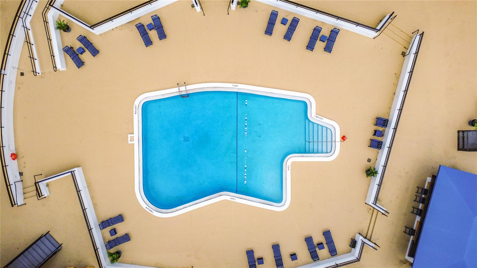 METROPOLITAN/LK EOLA - Residential